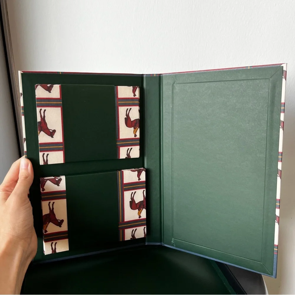 Gucci Boxed Stationery Hardcover Notebook 9 Cards 9 Envelopes Horse Equestrian